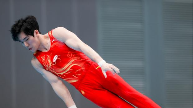 Zhang Boheng supera lesión para ganar oro en gimnasia Zhang Boheng supera lesión para ganar oro en gimnasia
