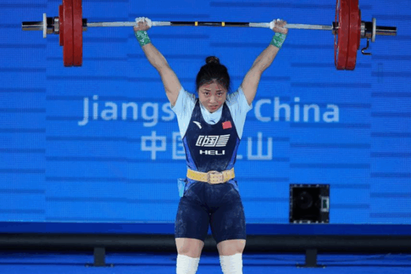 Zhang Haiqin deslumbra en campeonato asiático de halterofilia