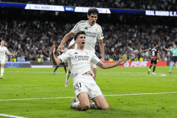 La victoria de último minuto de Real Madrid retrasa la fiesta de título de Barcelona