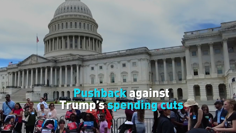 Trump_Insta_a_los_Republicanos_a_Unirse_en_Recortes_Masivos_de_Gastos video poster