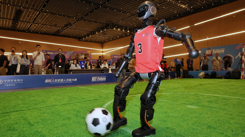 Los robots brillan en la competencia 'Labor en Gloria' en Shanghái
