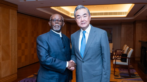 Wang Yi presenta IOMed: Una nueva era en la resolución de disputas