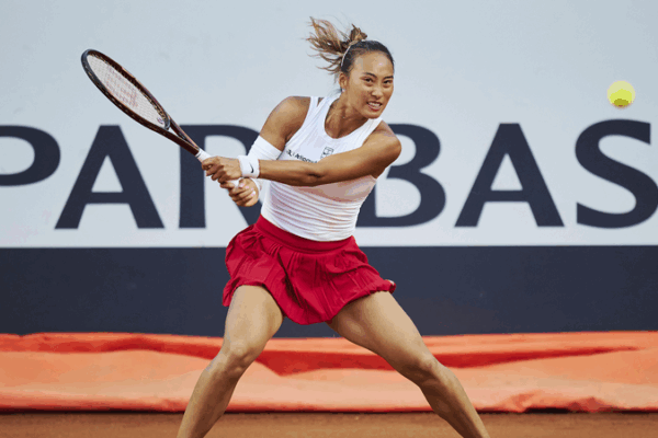 Zheng_Qinwen_Avanza_a_los_Octavos_de_Final_del_Abierto_de_Italia