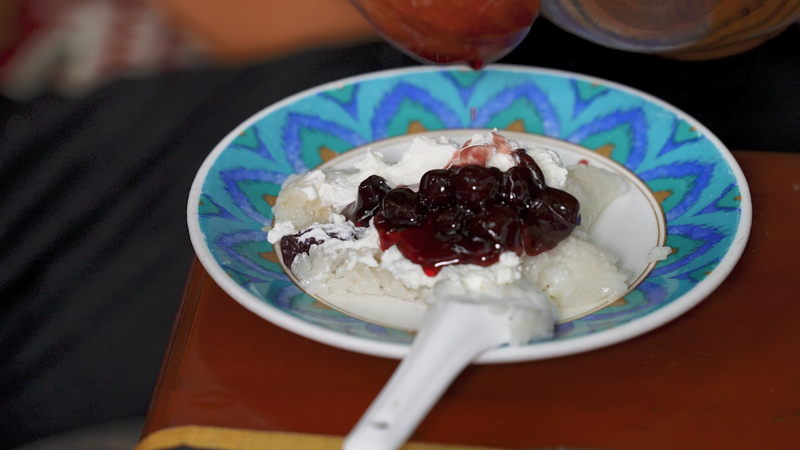 Zongzi_de_yogur_de_Xinjiang__Un_audaz_giro_festivo video poster