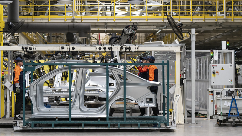 Guía de supervivencia de tarifas: Reinventando la manufactura en el continente chino