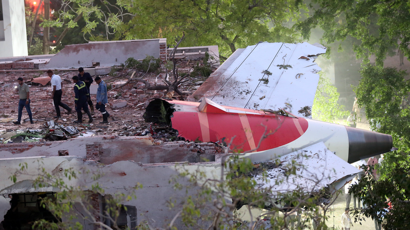 Xi ofrece condolencias tras accidente aéreo en Ahmedabad