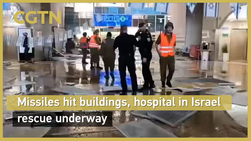 Hospital Soroka alcanzado en nuevo ataque de misiles iraníes video poster