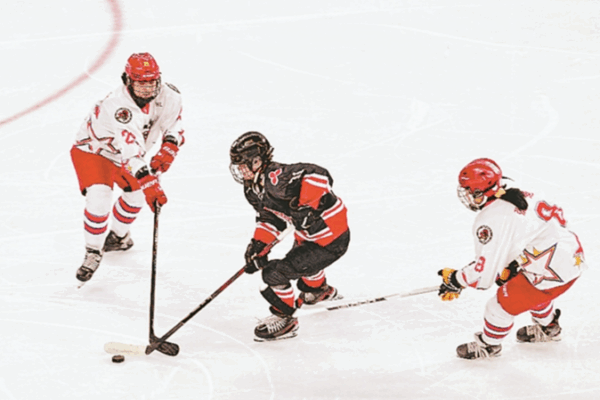 Shenzhen Kunlun Red Star se lleva el título de hockey sobre hielo Shenzhen Kunlun Red Star se lleva el título de hockey sobre hielo