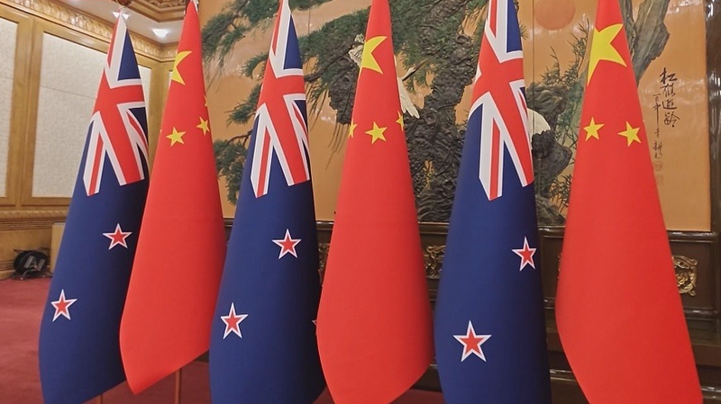 La diplomacia en acción: Xi se reúne con el PM de Nueva Zelanda Luxon en Pekín