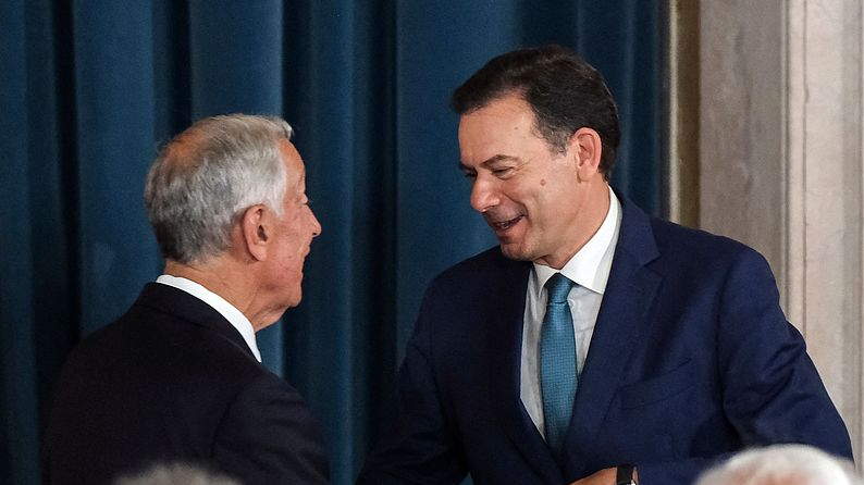 Montenegro lidera Portugal con rápidas reformas de gabinete