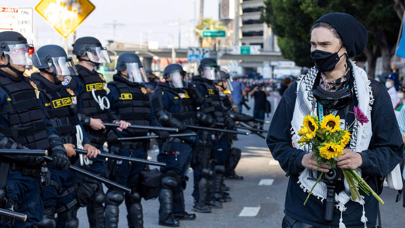 Las redadas de inmigración en LA desatan protestas: Tu voz cuenta