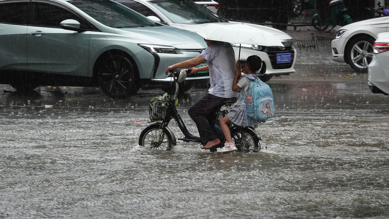 Lluvias intensas y temperaturas altas: Alerta meteorológica en el continente chino