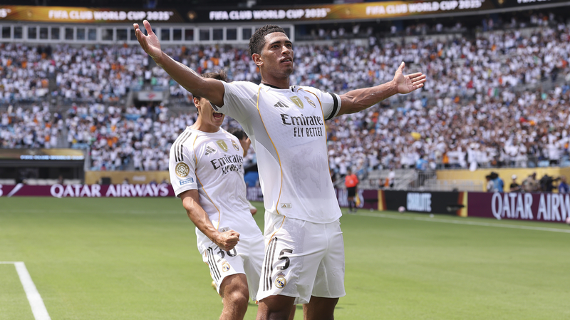 El_Real_Madrid_de_Diez_Hombres_Triunfa_en_el_Enfrentamiento_del_Mundial_de_Clubes