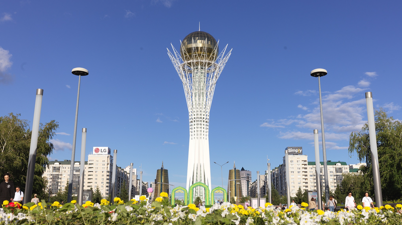Xi Jinping se marcha de Astana después de la Cumbre de Asia Central