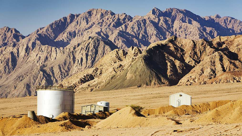 Egipto descubre nuevo campo petrolífero en el Desierto Occidental 🚀
