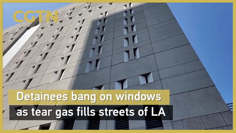 Caos en Los Ángeles: Gas lacrimógeno y protestas desesperadas video poster