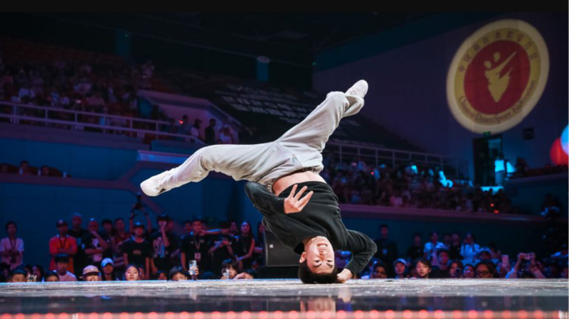Bailarines Chinos Reclaman Títulos Juveniles en el Ritmo de Shanghái