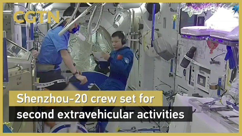 La tripulación de Shenzhou-20 se embarca en su segunda aventura de caminata espacial video poster