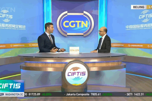 De Banquetes a Salas de Juntas: Un Año en Pekín