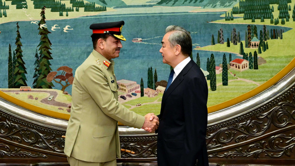 China apoya a Pakistán en la lucha contra el terrorismo y la colaboración estratégica