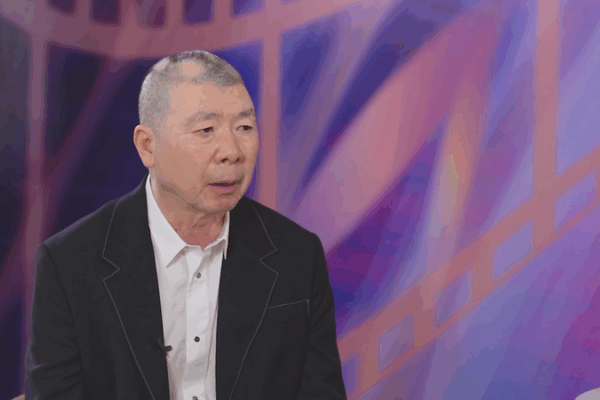 Feng Xiaogang sobre cómo la tecnología está cambiando el cine video poster