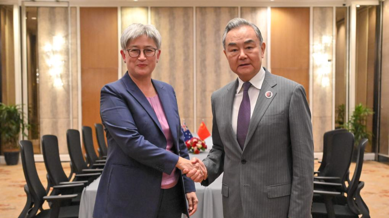 Wang Yi pide una asociación estratégica más fuerte con Australia