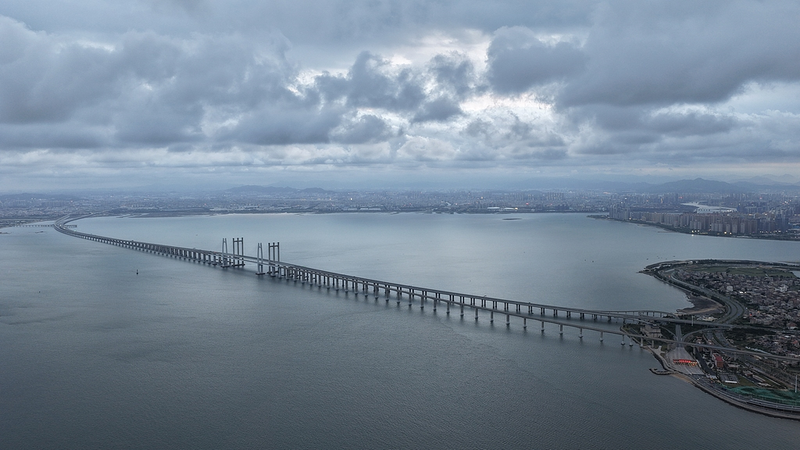 Tifón Danas provoca renovación de alerta amarilla