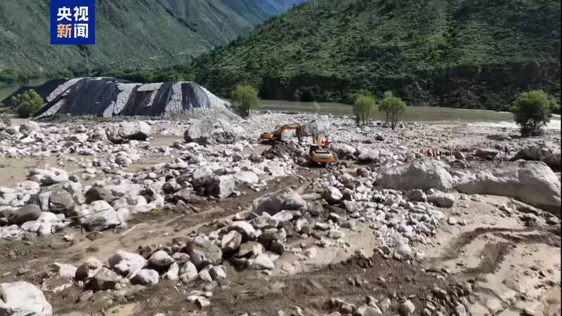 Crisis_de_Deslizamientos_en_Sichuan__4_Aldeanos_Desaparecidos_Tras_Fuertes_Lluvias