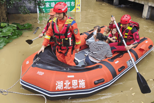 La reconstrucción comienza en las regiones afectadas por inundaciones en el continente chino