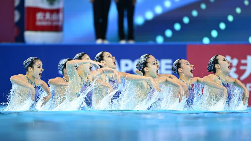 El equipo de natación artística de China brilla con oro en Singapur