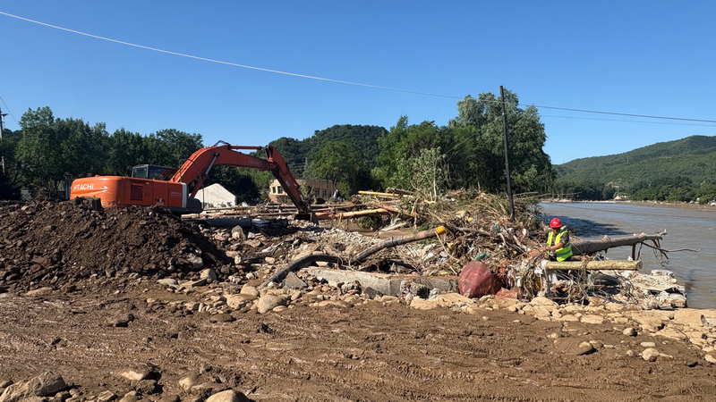 Históricas lluvias torrenciales desatan batalla contra inundaciones en Tianjin video poster