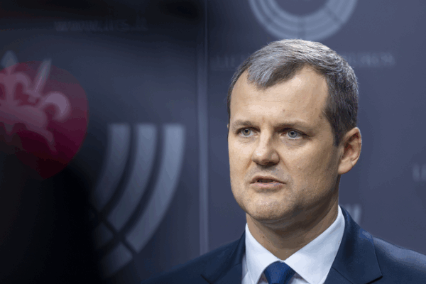 Renuncia el primer ministro lituano en medio de una ruptura de la coalición y una investigación