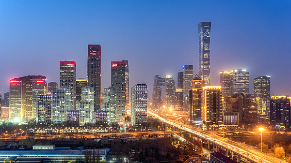 ¡Encuesta global: la economía de China brilla con más del 80% de aprobación!