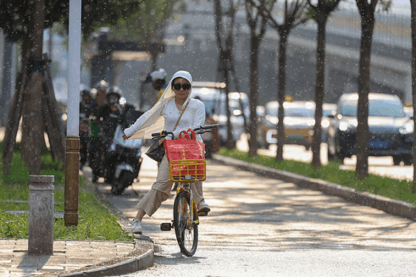 Activado el control de inundaciones en Pekín ante alerta de lluvias intensas