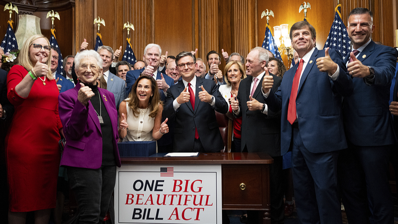 El Megaproyecto de Trump Pasa en el Congreso: ¿Qué Sigue?
