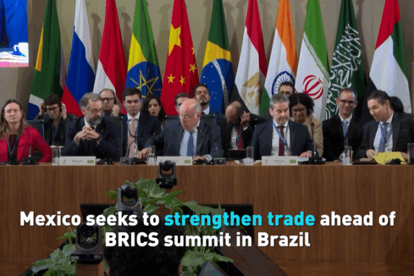México busca impulsar el comercio global en la cumbre BRICS en Brasil video poster