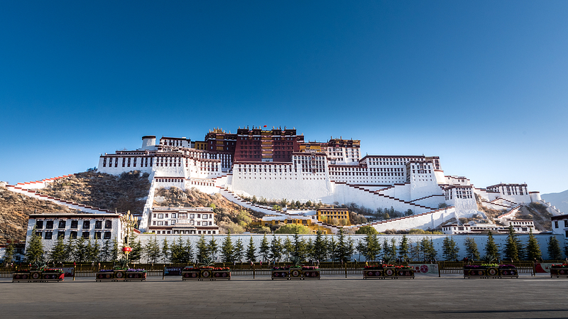 Xi Jinping celebra el 60.º aniversario de la Región Autónoma de Xizang en Lhasa