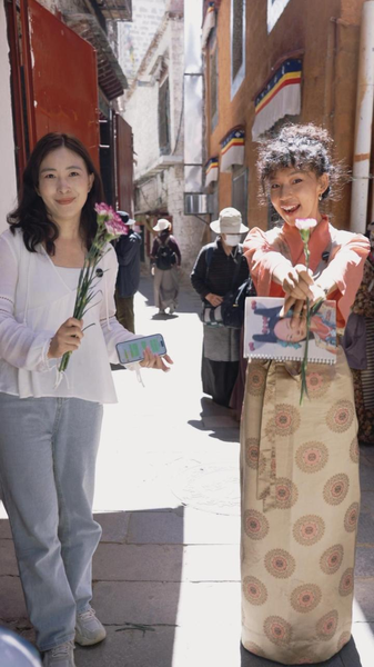 Ecos de Paz: Poesía Tibetano-Árabe en Lhasa video poster