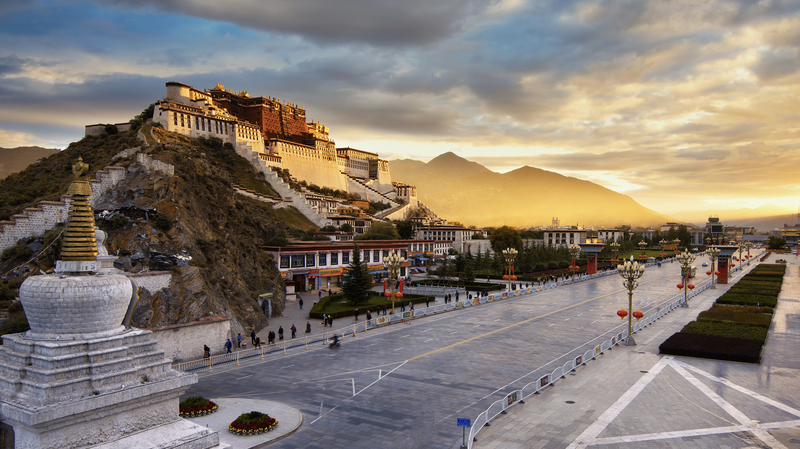 De aislamiento a innovación: 60 años de cambio en la Región Autónoma de Xizang de China video poster