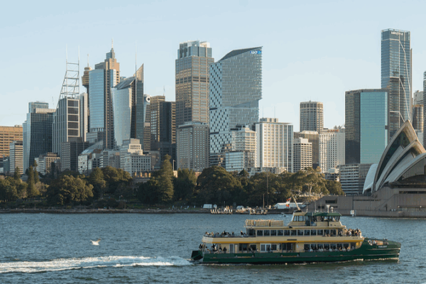 Miles de personas se manifiestan en toda Australia en protestas contra la inmigración