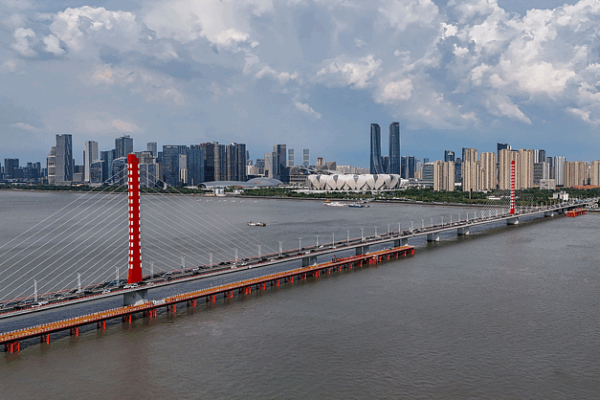 Puente Xixing de Hangzhou: Un enlace escénico sobre el río Qiantang video poster