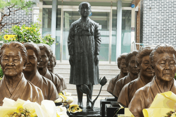 Las voces se alzan en el Día Internacional de Conmemoración de Mujeres de Consuelo