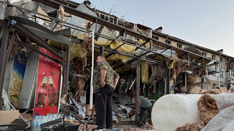 Incursiones masivas durante la noche: ataque de precisión de Rusia a bases en Ucrania