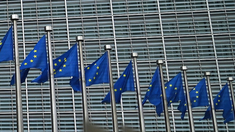 Líderes europeos impulsan una cumbre de paz entre Zelenskyy-Trump-Putin