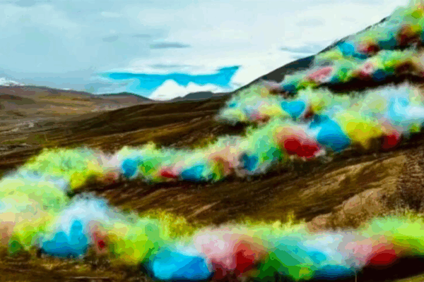 Autoridades investigan show de fuegos artificiales en Xizang tras polémica ambiental