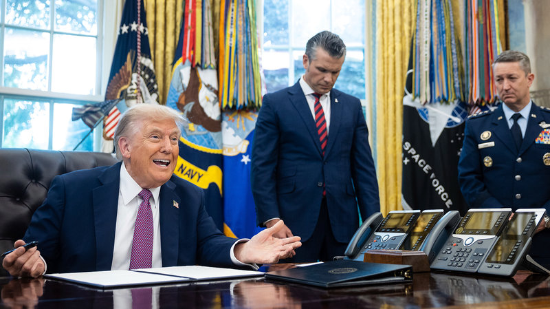 Trump revive el título de 'Departamento de Guerra' para el Pentágono