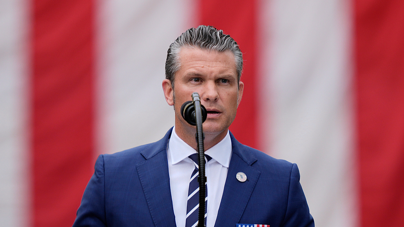 El jefe de defensa de EE.UU., Hegseth, convoca una rara cumbre de líderes militares