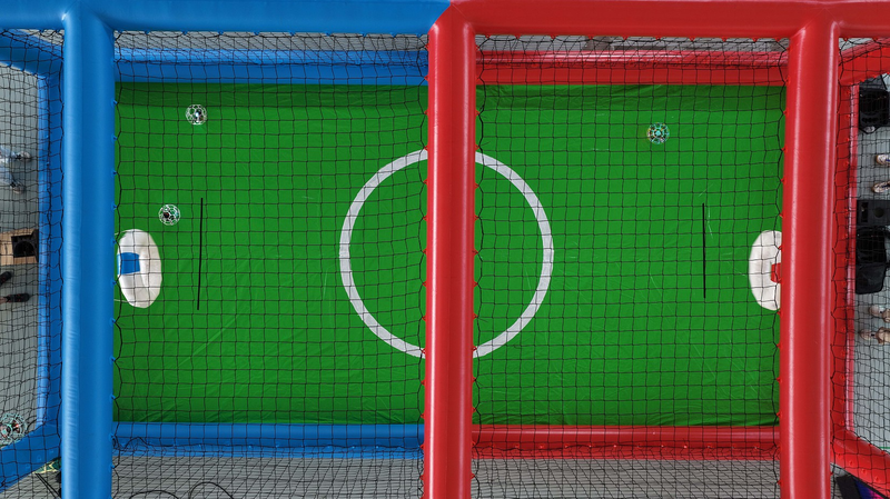 El fútbol con drones despega en el Delta del Río Yangtsé video poster