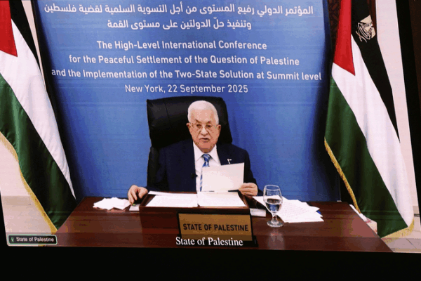 Abbas exige un alto el fuego permanente y rechaza los 'crímenes' de Israel