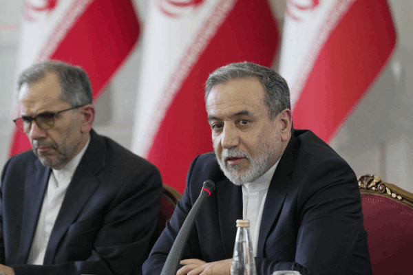 Irán denuncia la reimposición de sanciones del Consejo de Seguridad de la ONU como "ilegales e injustificadas"